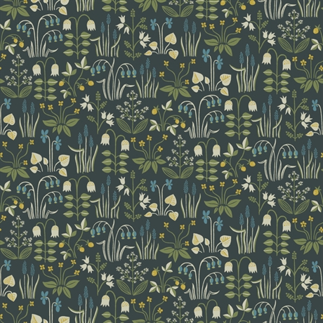 In_Bloom_7214_Strawberry_Field_53x53cm_straight_26_5cm
